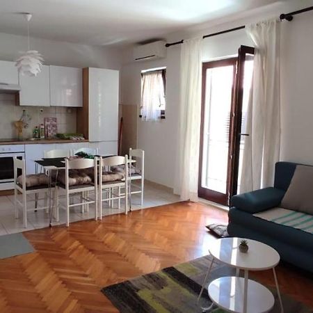 Delfin Apartments Zadar Eksteriør bilde